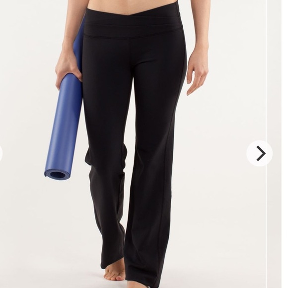 lululemon athletica Pants - LULULEMON ASTRO black fold down waistband hidden pocket yoga pants size 8